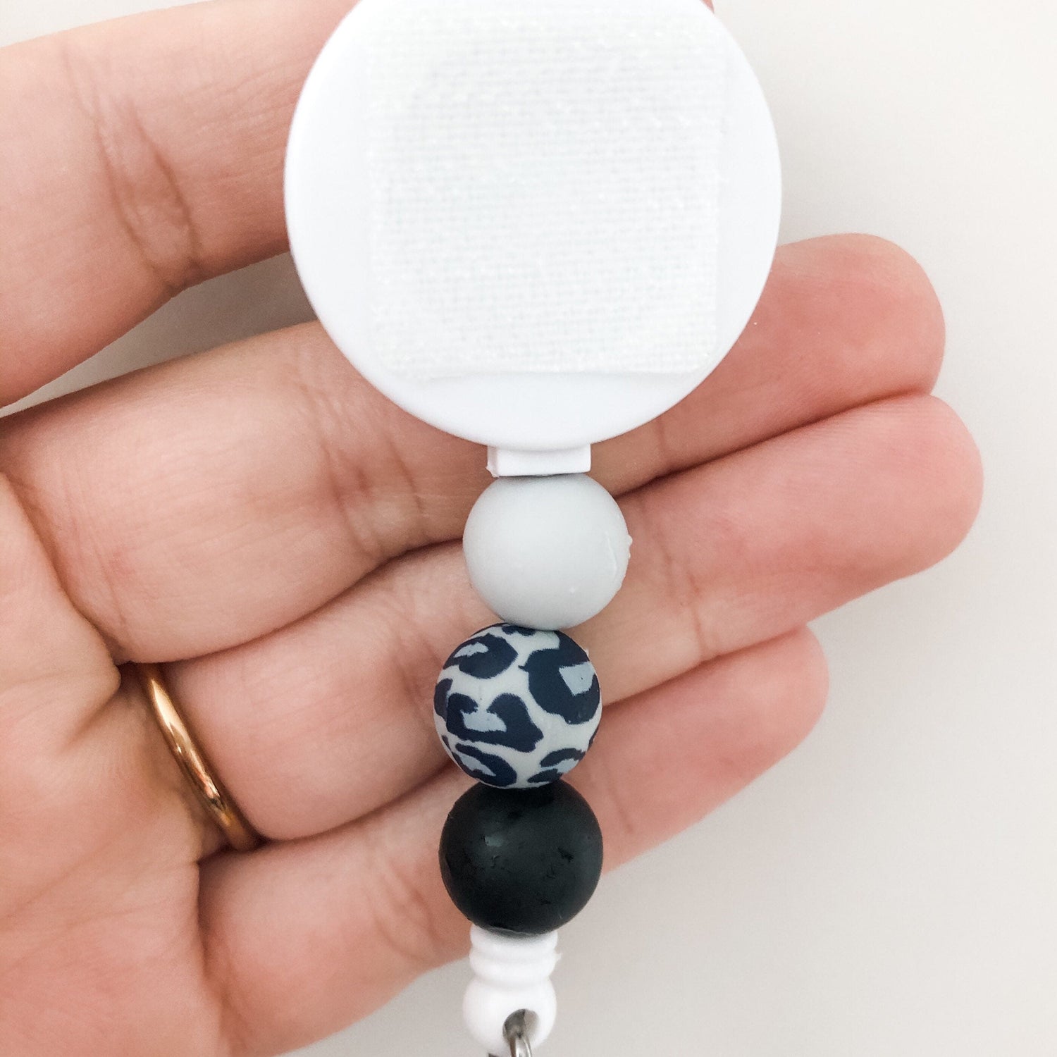 Decorative SNOW Leopard Interchangeable Badge Reel