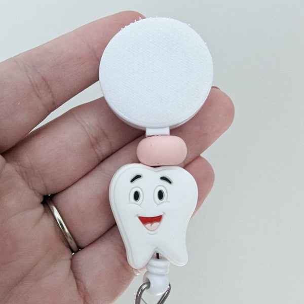 TOOTH Interchangeable Badge Reel - BadgeSmith